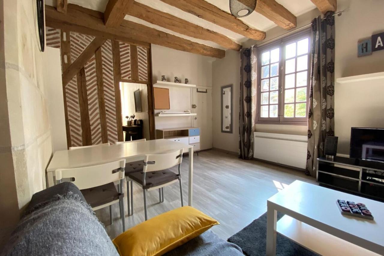 Typical Apartment In The Heart Of The City With Wifi Tours Eksteriør billede
